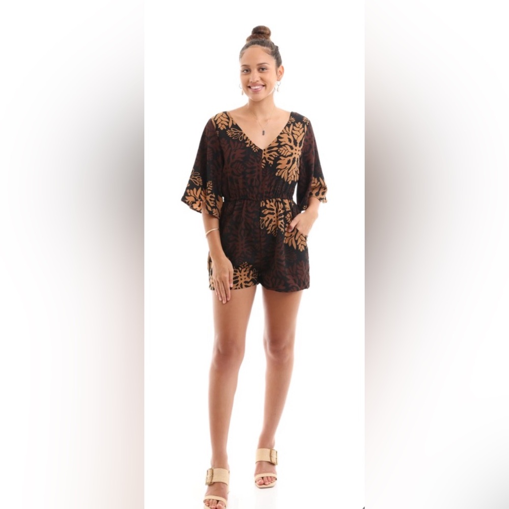 BNWT manuhealii medium java romper
